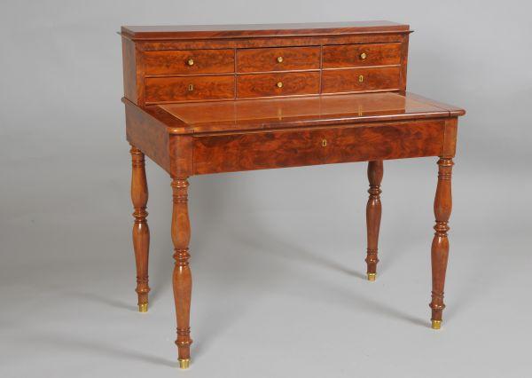 Bureau à gradin